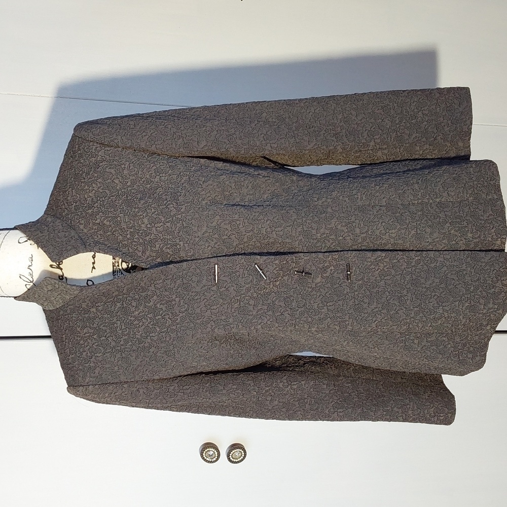 Kasper- Womens Dark Gray Crepe Textured Blazer Coat/ Silver unique Buttons Sz.8